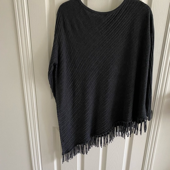 Charcoal coloured asymmetrical Laura fringe sweater size sm/med - price reduced - Picture 2 of 7